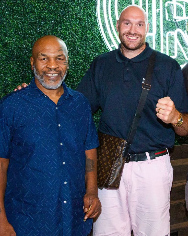 Tyson Fury’s Act Of Generosity Left The World In Awe As He Handed Over Two 2024 Gray Black Rolls-royces To Mike Tyson After Earning $26.2 Million In The Recent World Title Fight.